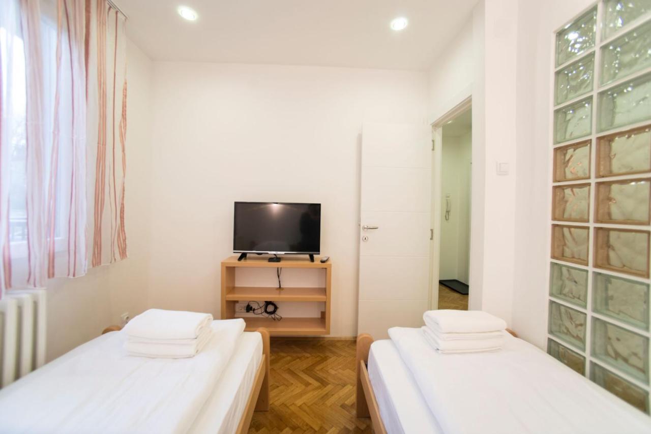 Apartamento Free.Three Belgrado Exterior foto