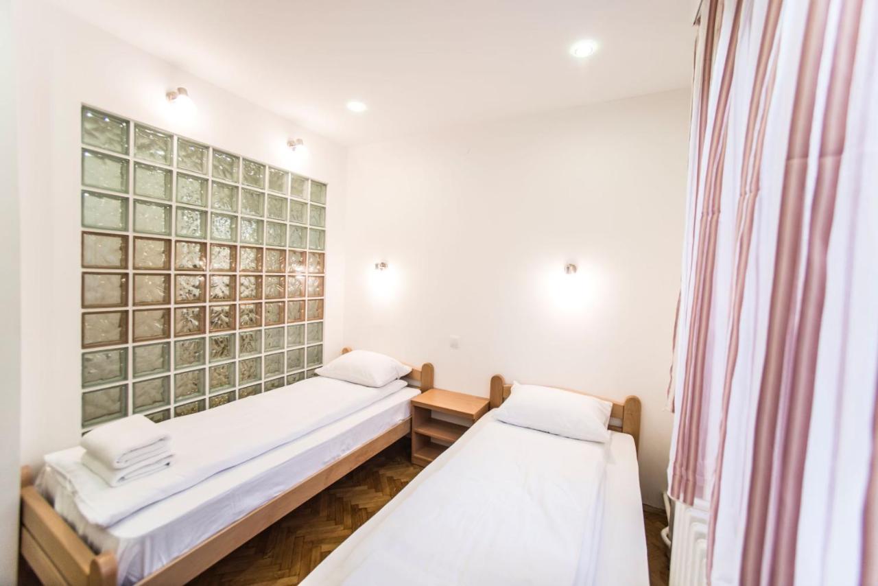 Apartamento Free.Three Belgrado Exterior foto